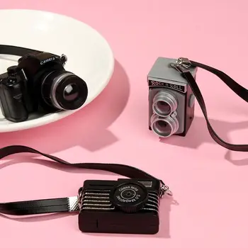 1 Pc מצלמה קטנה צעצועים עם חגורה שחורה תריס ו-Flash מיני SLR מצלמה דיגיטלית דגם צעצועים לילדים מתנה בובות אביזרים