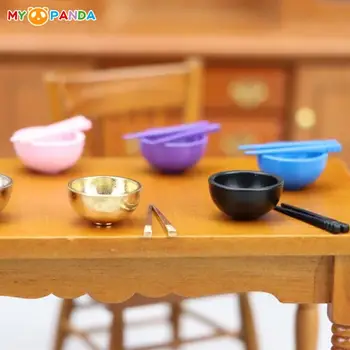 1Set 1:12 בית בובות מיניאטורי קערת צ ' ופסטיקס מיני מטבח צלחות מתכת דגם DIY בית הבובות זירת עיצוב הילדים לשחק במשחק צעצוע