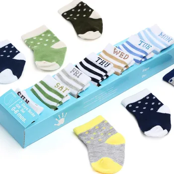 7 זוגות להגדיר את קופסא המתנה, אפשרויות מרובות עבור התינוק בנים ובנות 0-6 חודשים כותנה רך ללבוש מזדמנים התינוק הפעוט גרביים 0-6 חודשים